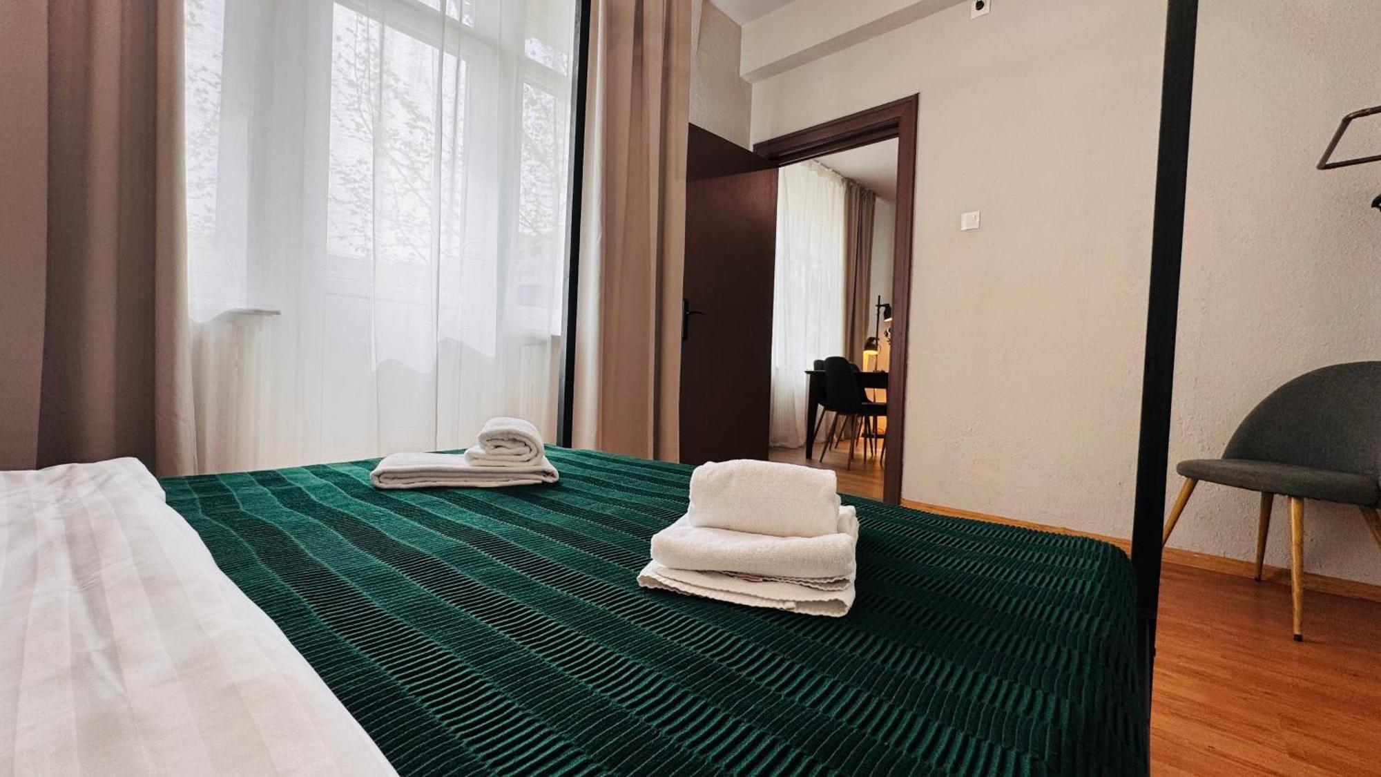 Ideal Home - Spacious & Modern Accommodation Near Unirii Square บูคาเรสต์ ห้อง รูปภาพ